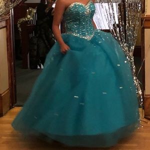 sweet 16/ quinceañera dress